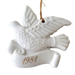 Vintage Avon 1981 Christmas Ornament Morning Dove White with Gold Tassle